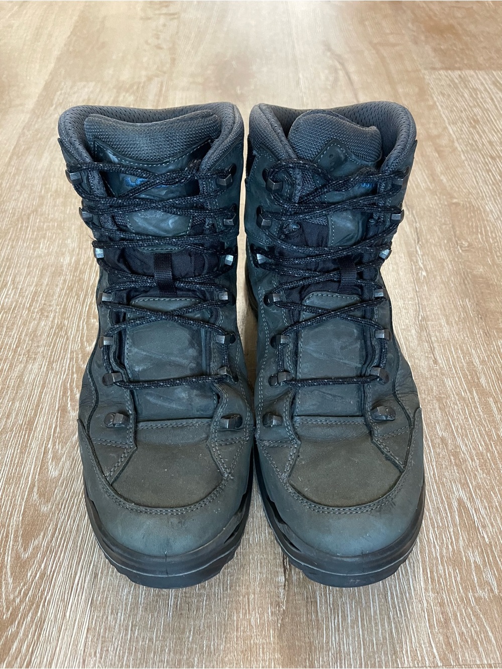 Lowa Renegade Evo GTX Mid Men's Black Lace-Up Hiking Boots